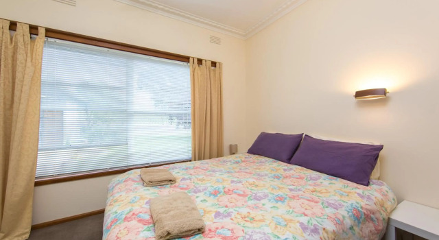 Indigo Vineyard Farmstay, Book Hotel Beechworth Victorian High Country