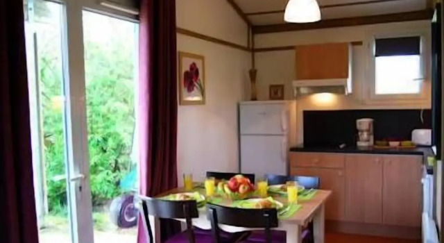Коттедж с 2 комнатами Lagrange Vacances Port Lalande