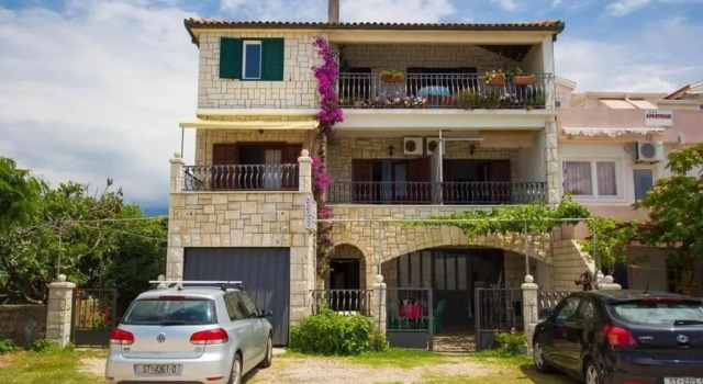 Apartments Juri, Prenota Appartamento Sućuraj 