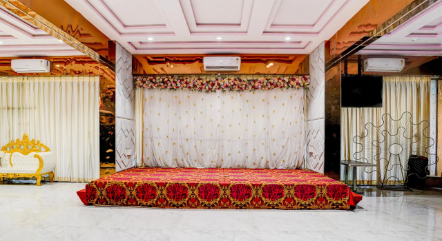 Hotel O Devanshi Nx, Забронировать Отель Отели штата Махараштры 3 звезды, 3*