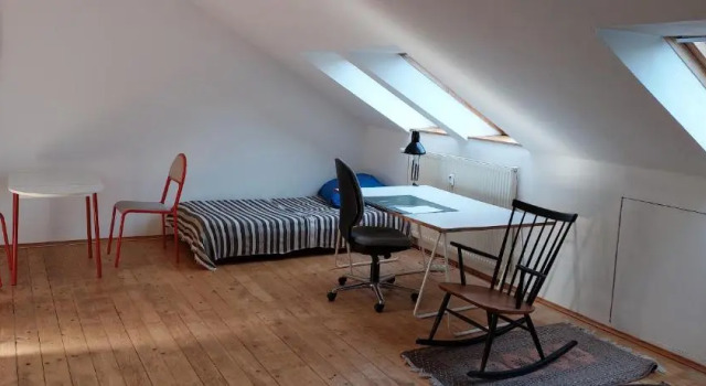 Апартаменты Helle ruhige Zimmer zu vermieten