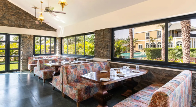 Merriment Luxury Resort & Private Pool Villa, Abu Road, Забронировать Курортный отель Отели штата Раджастхана с парковкой, Парковка