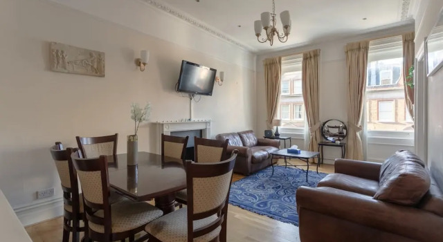 Traditional 2 Bedroom Flat in South Kensington, Забронировать Отель Отели Англии 3 звезды, 3*