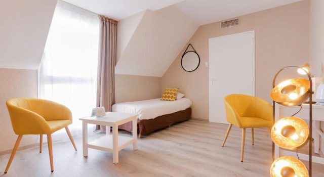 Семейный номер Standard La Maison Hôtel Mulhouse Centre