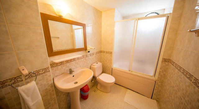 Люкс Tuntas Suites Altinkum