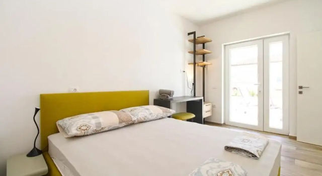 Modern Villa With Private Pool and Garden, Reserva ahora Villa Hoteles en Pula con aparcamiento, Aparcamiento
