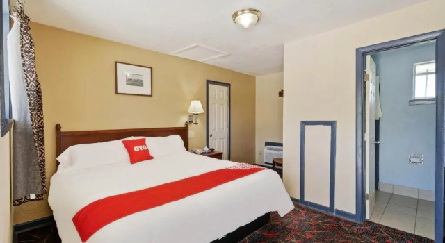 Четырёхместный номер Standard OYO Hotel Luling TX Downtown I-10/US-90