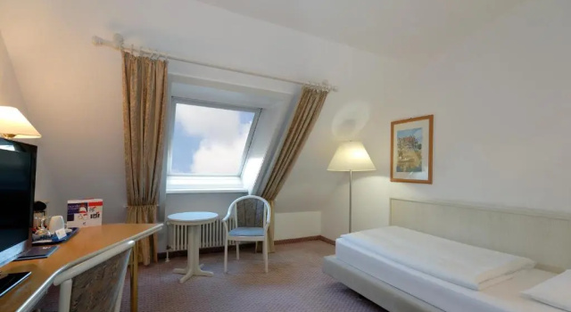 Одноместный номер Standard Hotel Stuttgart Sindelfingen City by Tulip Inn