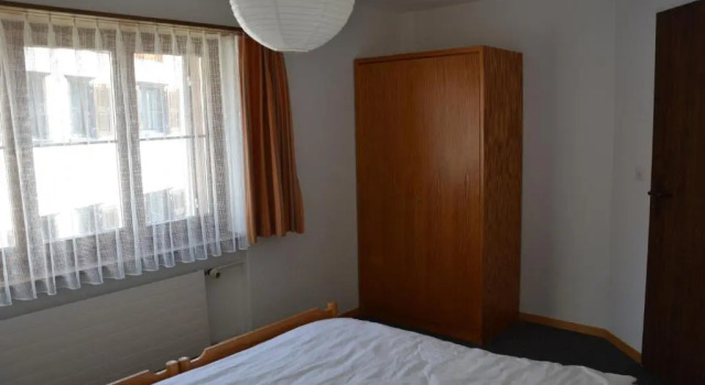 Bellevue, Book Apartment  
