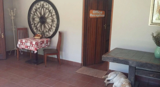 La Vue Guest Lodge and Function Venue, Book Pension Hoteller i Gauteng med parkering, Parkering