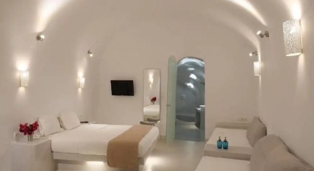 Fira Epic Residens, Забронировать Отель Тира Santorini Caldera, рядом с Музей досторического города Тира