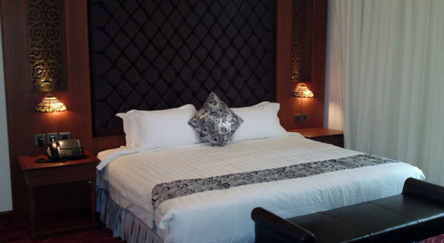 Platinum Hotel