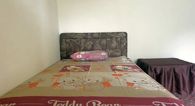 OYO Life 2604 Elicia Kost, Rezerwuj Hotel Medan Sumatra