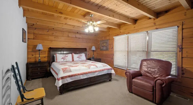 Country Pines Lodge, Забронировать Дом для отпуска Отели Great Smoky Mountains National Park с парковкой, Парковка
