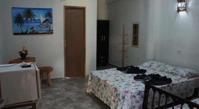 Трёхместный номер Standard с балконом и с красивым видом из окна Pousada Costa Tropical