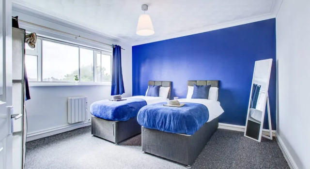 Hull Haven 4bed 2bath With Free Parking Sleeps 8, Забронировать Дом для отпуска Виллы Кингстон-апон-Халл, рядом с Халлский университет, Вилла