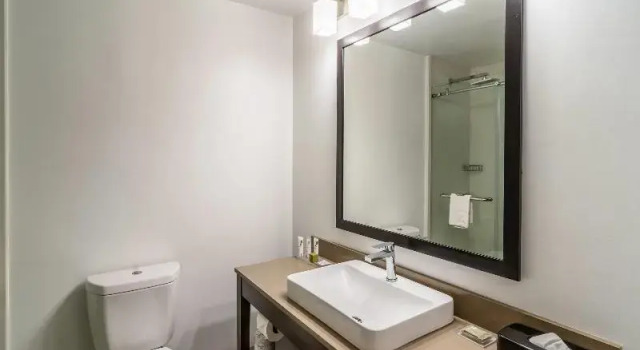 Двухместный люкс Country Inn & Suites by Radisson, Goldsboro, NC