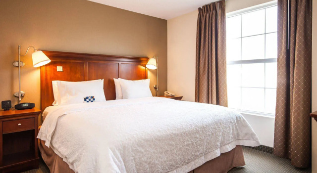Hampton Inn South Kingstown - Newport Area, Забронировать Отель Южный Кингстаун штат Род-Айленд