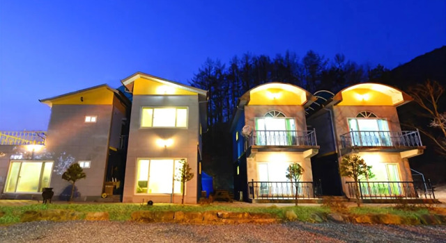 Jecheon Neunggangsong Pension, Prenota Hotel Jecheon Chungcheongbuk-Do