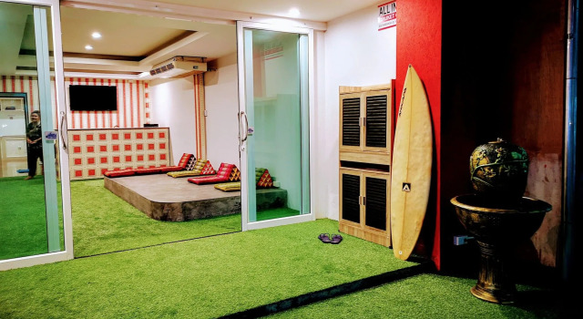 Popeyes Hostel Coffeeshop and Beer Bar, Забронировать Хостел Хостелы Патонг-Бич, рядом с Пляж Патонг, Хостел