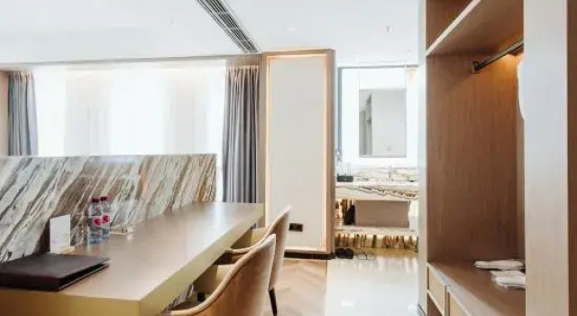 Люкс Yibin Jinghu Hotel