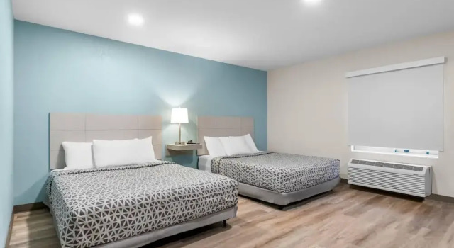 Четырёхместный номер Standard Woodspring Suites Harrisburg Carlisle