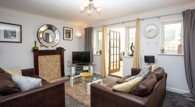 Bicester Serviced Accommodation - Oxfordshire, Забронировать Отель Отели Котсуолда с парковкой, Парковка