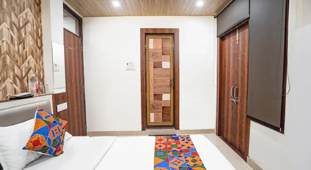 Номер Deluxe Fabhotel The Pleasure Stay