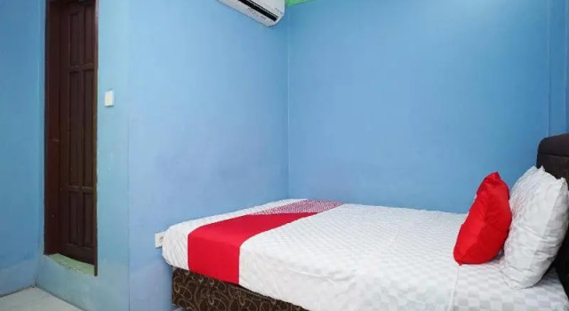 Номер Standard OYO 2343 Winolanto Guest House Syariah