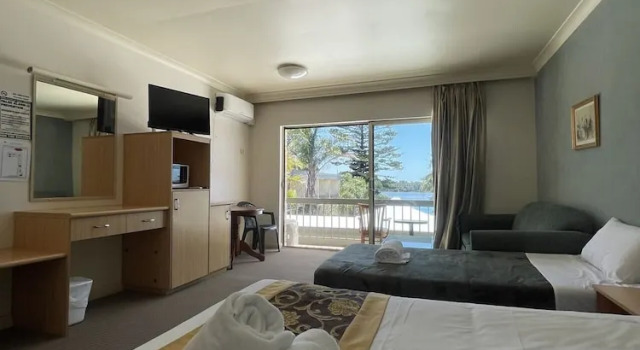 Номер Executive с балконом El Lago Waters Motel under Gobell Hotel