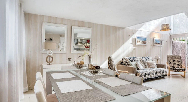 Waterfront Apartment in Playa de Aro With Patio, Book Lejlighed Castell-Platja d'Aro Girona