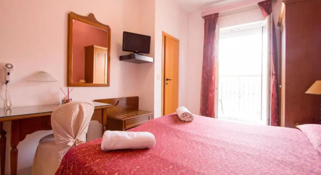 Четырёхместный номер Standard Hotel Regina