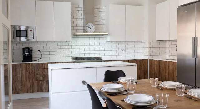 Апартаменты Superior 2ndhomes 144 m2 Stylish 3BR Center Home