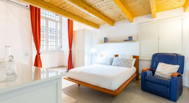 Flat 190M² 3 Bedrooms 3 Bathrooms - Naples