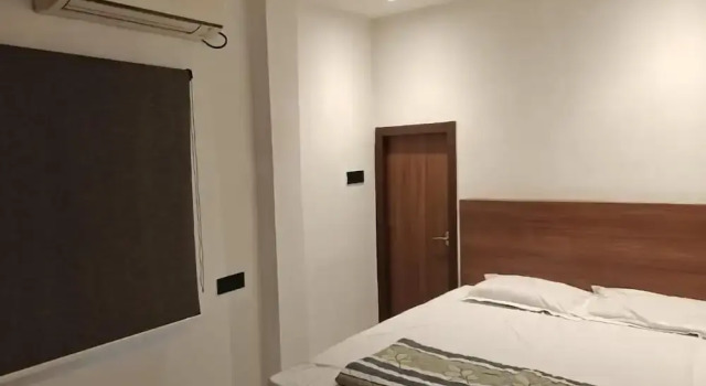 a28 ORANGE BRICKS - Park Street - New Market, Забронировать Отель Отели Калькутты с завтраком, рядом с Mother Teresa's Motherhouse, Завтраки