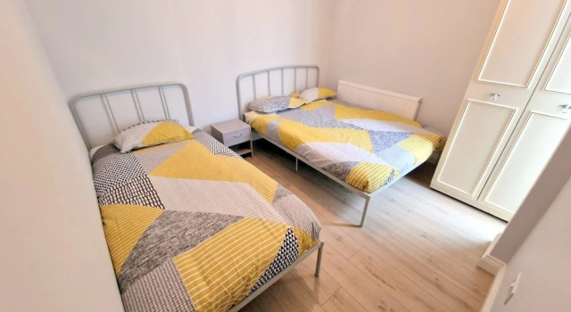 2-bed House - Sleeps 5 & Central Links, Забронировать Дом для отпуска Виллы Большого Лондона, Вилла