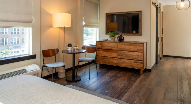 Номер Deluxe The Lloyd Stamford, Tapestry Collection by Hilton