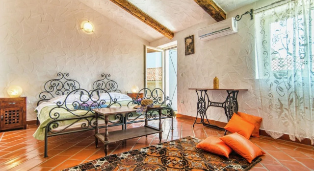 Holiday Home with Swimming Pool near Lim Bay & Beach, Reserva ahora Hotel Kloštar Istria