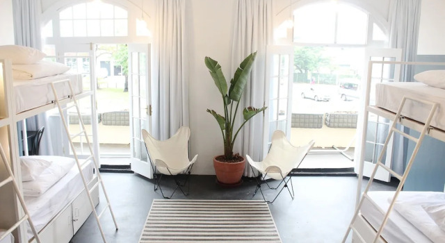 Кровать в общем номере (женский номер) Curiocity Durban - Hostel
