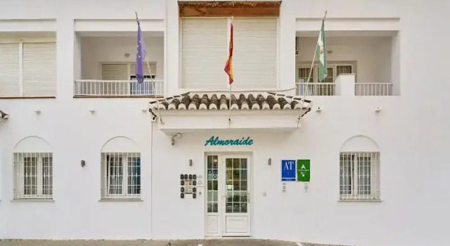 Apartamentos Turísticos Almoraide