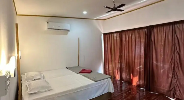 Номер Standard seafront Mountain Palm Patnem Beach