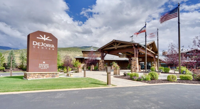 Resort-style Home in Kamas ~ 18 Mi to Park City!, 예약 휴가용 주택 Kamas 미국
