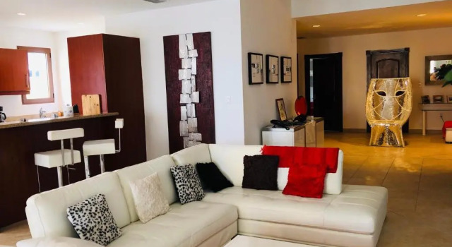 Апартаменты 5* Stunning Views - Savana at Porto Cupecoy St Maarten