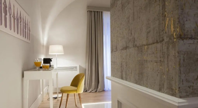 Полулюкс с балконом Quattro Canti Suites