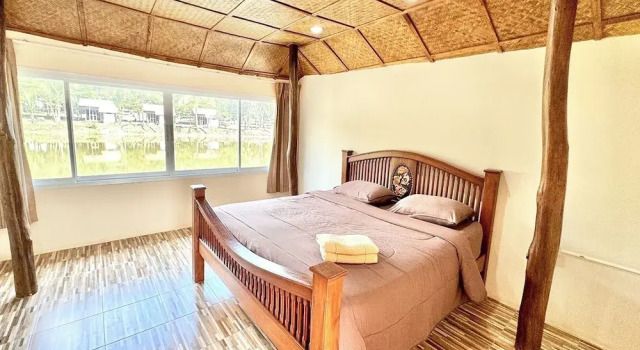 Бунгало с видом на реку Fahluang Resort