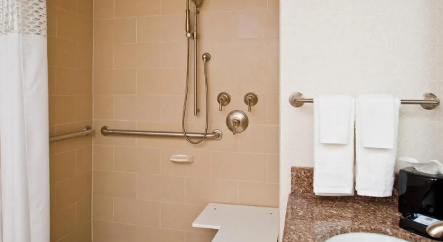 Номер Standard Hampton by Hilton Shelton