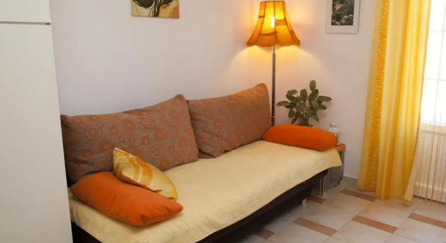 Apartments Marija, Prenota Appartamento Hotel a Isole Quarnerine con parcheggio, Parcheggio