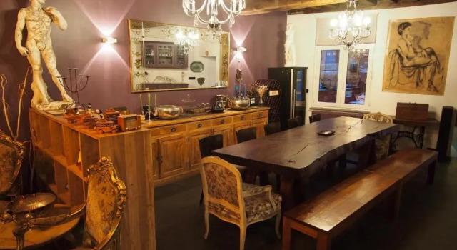 Коттедж с 3 комнатами с балконом и с красивым видом из окна My House in Brussels