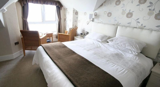 Sea Tang Guest House, Prenota Affittacamere Hotel a Brixham con colazione, Colazione