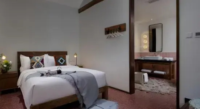 Семейный люкс с видом на сад Peking Yard Siheyuan Boutique Hotel &Garden&Terrace&Lama Temple&hutong&Houhai&Tiananmen&Bistro